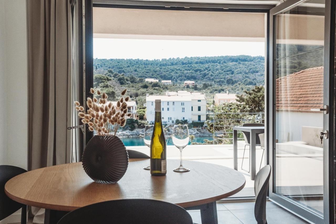 Sol Luxury Residence Near The Beach With Shared Heated Pool Bozava Exterior photo