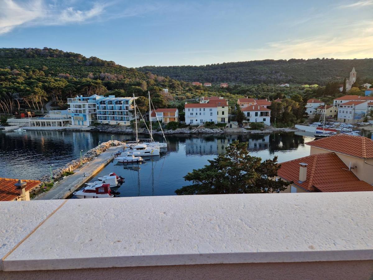 Sol Luxury Residence Near The Beach With Shared Heated Pool Bozava Exterior photo